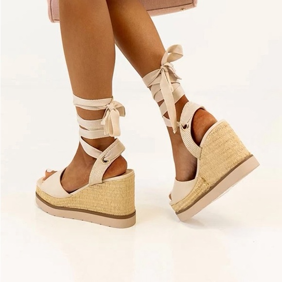 Nude lace up wedge sandal - Picture 4 of 7